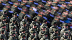 Зачем Лукашенко понадобились два военных парада в один день