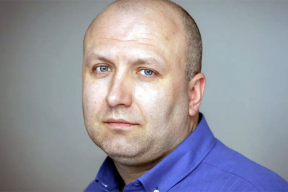 Конвейер репрессий. Экс-добровольца полка Калиновского обвиняют по 18 уголовным статьям. Тексты журналиста Ильяша проверили на «экстремизм» и назначили новый суд